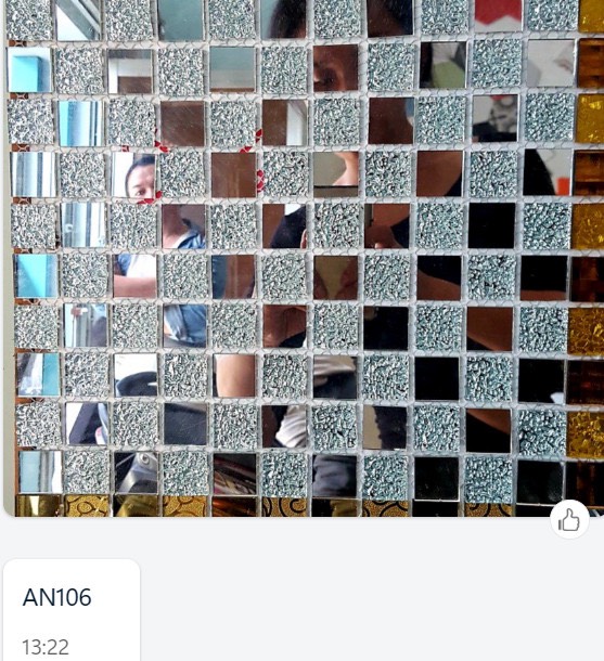 Gạch Mosaic thủy tinh 300x300 mix màu bạc AN106