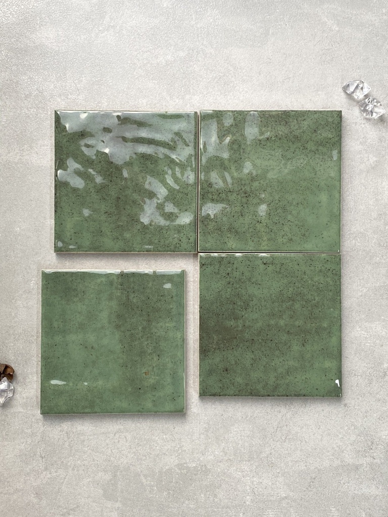 Gạch thẻ Trung Quốc, Xanh lá lượn mặt, KT 120x120 mm, IN121201 (1 hộp/ 68 viên/ 1m2)