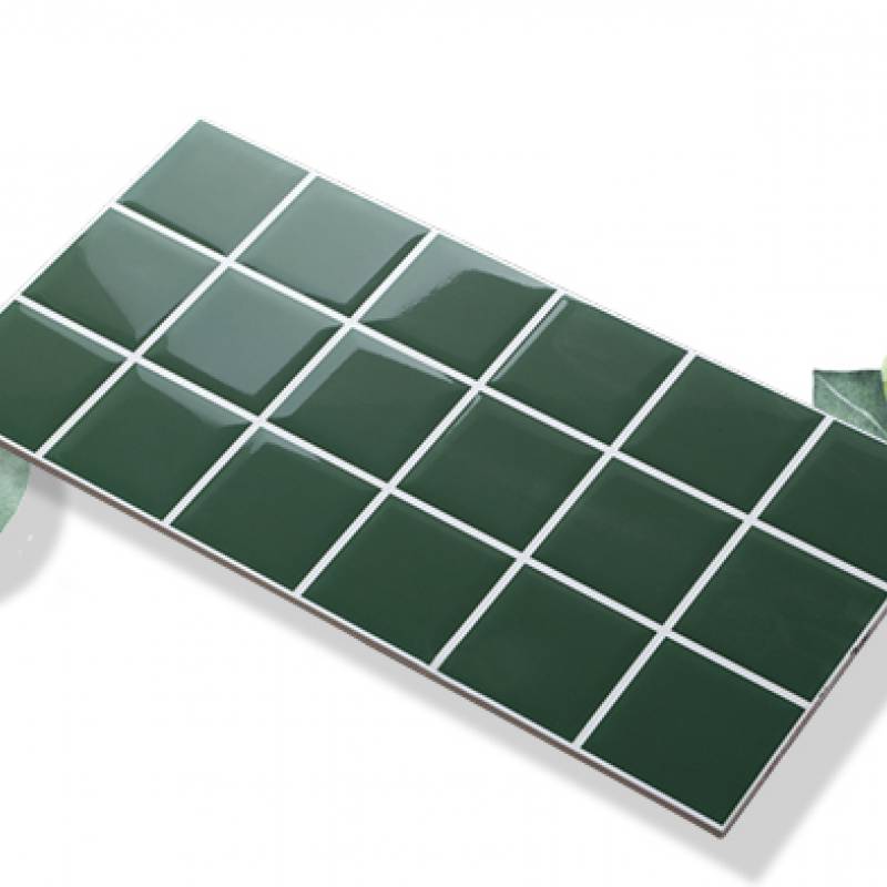 Gạch thẻ ốp tường màu xanh kích thước 300x600mm bề mặt xanh bóng