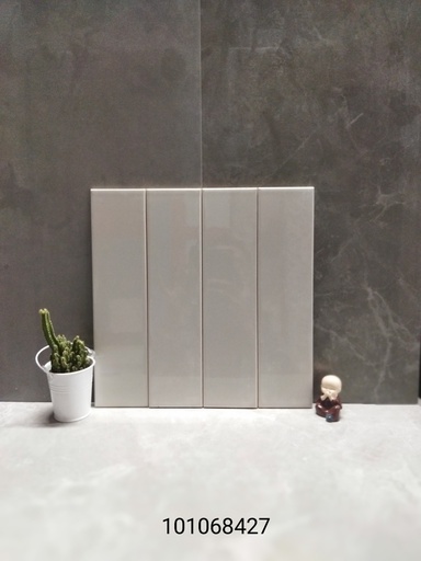 [68427] Gạch thẻ Việt Nam KT 75x300mm xám bóng phẳng loại 1 mã 68427