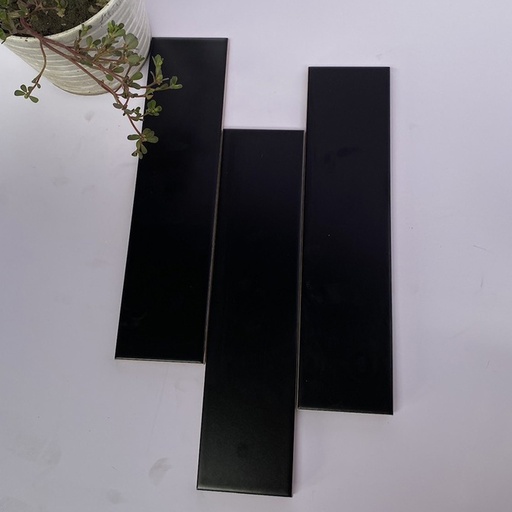 [STA75307M_SA (68435)] Gạch thẻ 75x300mm đen mờ phẳng hàng loại 1 mã STA75307M